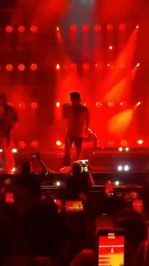 Grooviest man alive #brunomars #finessechallenge #singapore #brunonight | BrunoMars Fan