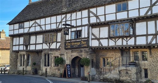 The 2 'historic' pubs on Wiltshire border used to film new Martin Clunes movie