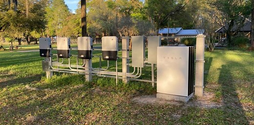 Can You Go Off the Grid in Florida? An In-Depth Guide for 2024