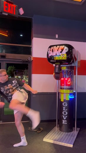 Foot boxing? #conormcgregor #karate #striker #kick #kickboxing