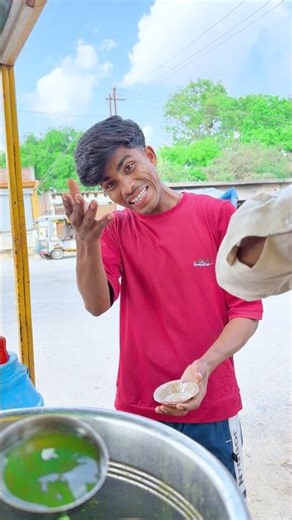 The world of carrots 😂😂 #trendingshorts #youtubeshorts #viralshorts #funny #comedy #relatable #sh...