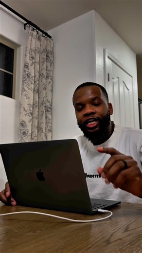 Markens Castelly | Digital Marketing & Digital Products on Instagram: "You Must Live In The USA to do this!!! Comment “Now” and I’ll send you my Free Training that breaks it all down step by step!"