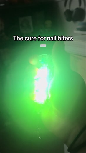 This little thing solves basically all my problems 🤓 #fidgettoys #fidget #keyboard #nailbitingjourney #satisfying