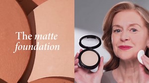 LAURA GELLER NEW YORK Baked Double Take Powder Foundation - Medium - Buildable Medium to Full Coverage - Matte Finish