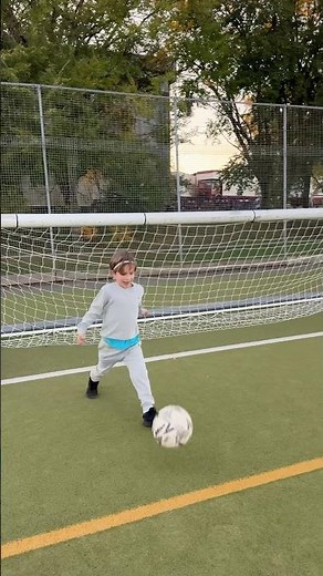 Good Turn in Football ⚽ Kids Skills & Fun Soccer Play