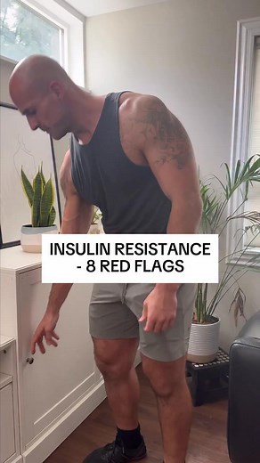Check how many apply to you—this can predict diabetes 5-10 years early 🚨 Eight warning signs of insulin resistance most people ignore ⚠️ 1️⃣ Waist measurement greater than half your height 2️⃣ Can’t go 16 hours without eating 3️⃣ Crash after meals (especially carbs) 4️⃣ Belly fat but thin limbs 5️⃣ Constant carb cravings 6️⃣ Brain fog with afternoon crashes 7️⃣ Skin tags or dark patches 8️⃣ Difficulty losing weight despite dieting 📋Your score breakdown 📊 0-2 symptoms? Likely metabolically hea
