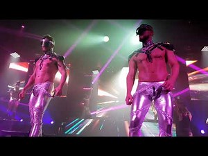 Maleparty Cologne gogo dancers on stage 2