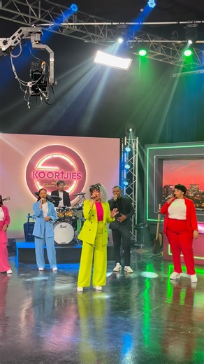 Alabaster box ft Chané Mack live on Koortjies kykNET & kie | Chané Mack Gospel Artist