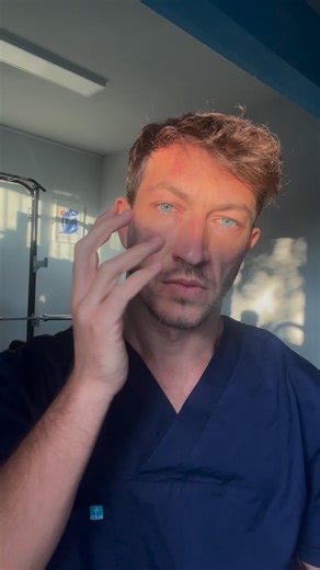 Filippos Malioukis | PT, MSc on Instagram: "✨ Βελτίωσε τα hooded eyes και ανόρθωσε φυσικά τα φρύδια σου με 3 ασκήσεις face massage — χωρίς βελόνες, χειρουργείο ή επεμβάσεις. 👁️ Ένα απλό, φυσικό eyebrow lift tutorial που ενεργοποιεί τους μύες του προσώπου και χαρίζει πιο ανοιχτό, ξεκούραστο βλέμμα. 💬 Γράψε μου στα σχόλια αν θέλεις πιο αναλυτικά tutorials σαν κι αυτό. #facemassage#eyebrowlift#hoodedeyes#naturaleyebrowlift #selfcarejourney #naturalfacelift #facemassageroutine #facesculpting #befo