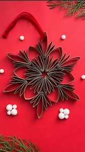 💚 ♦️ Toilet paper rolls → gorgeous snowflake ornaments ❄️ Comment SNOWFLAKE for instructions ✂️ Fast, easy, and surprisingly luxe DIY Christmas decor 🎄Turns out the best things in life are indeed FREE #christmascrafts #holidaydecor #diy #CozyChristmas #handmade | DIY Joy