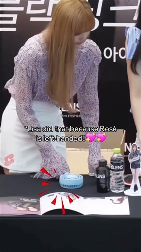 Lisa is a thoughtful and wonderfull best friend to Rosé!!💖💖 #blackpink
