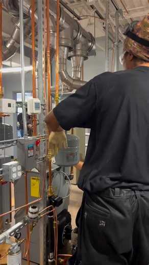 Looking for a career in HVAC? We have the program for you at Lincoln Tech. | Lincoln Tech