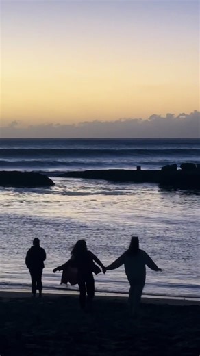 Traveling with your childhood best friends 🥹🫶🏼