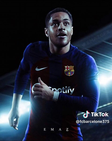 Exploring FC Barcelona's Iconic Emblem and Legends