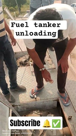 How They Unload The World's Largest Oil Tankers #shorts #entertainment #trending