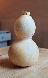 How to Make a Bottle Gourd Water Bottle - Emmymade