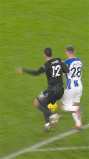 Evan scored his first #PL goal when Arsenal last visited the Amex! 🎯 @evan.ferguson.9 🇮🇪💫 | Brighton & Hove Albion FC
