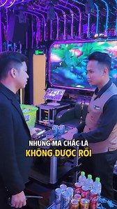 Tiếp tục câu chuyện… Sau khi rà soát lại toàn bộ hệ thống, 👉 giao dịch trên là giao dịch giả. Nguyên nhân ban đầu được xác định: Trong giờ cao điểm, khách đông liên tục, bạn nhân viên quá lu bu, chỉ kiểm tra sơ và không xác nhận lại với quầy thu ngân. Không ai ngờ, chỉ một bước bỏ sót nhỏ lại khiến Karaoke New York rơi vào tình huống này. ❗ Đây là bài học đắt giá cho cả quy trình lẫn con người khi phục vụ khách trong những khung giờ cao điểm. #KaraokeNewYork #TMVBranding #CauChuyenThat #LamDich