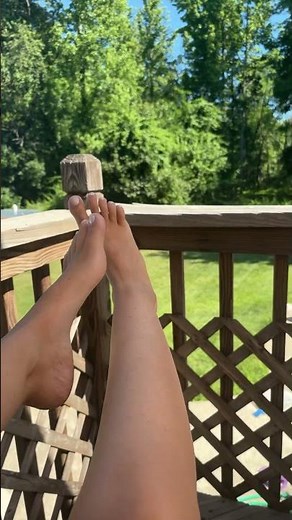 Feet & soles outside #feet #foot #toes #goddess #feetshorts #soles #legs #pedicure