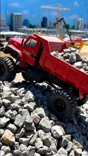Heavy Duty RC Dump Truck Conquers Rocky Terrain! 🚧