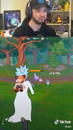 Discovering the Hilarious New Fortnite Llamas in Season 7!