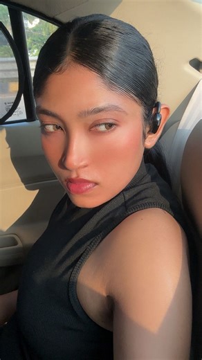 Sandra S🧿 on Instagram: "🫰👀. . . . . . #model #reelsviral #instalikes #modelwalk"