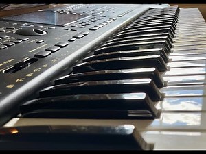 Playing the Technics KN 2000 from 1994