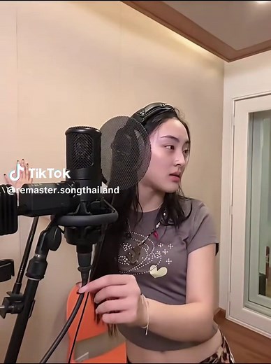 การร้องเพลง 4eve: ว๊ากยังไงอ่ะ