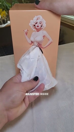 This vintage flying skirt tissue box holder is STUNNING #tissueholder