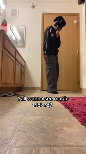 had to transform into a microwave rq, don’t mind me #michealjackson #rememberthetime #dance #freestyledance #fyp