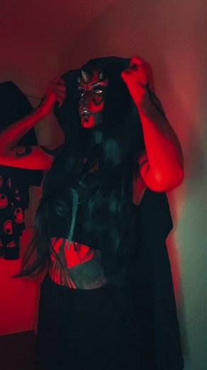 Epic Darth Maul Cosplay Transformation