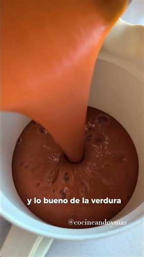 How to make traditional ANDALUSIAN GAZPACHO 🍅🥒🧄 The ultimate recipe for summer #shorts