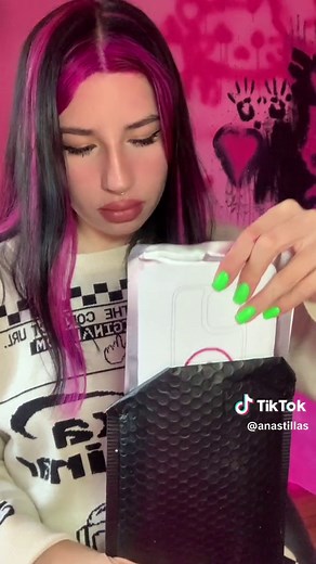 Design Your Own Phone Case Tutorial