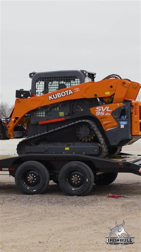 Looking for a partner to connect your powerhouse truck with a massive machine? Go ahead, grab this bull by the horns. The Iron Bull EHB Super Single 10 Equipment Hauler lets you ride low and stay off the radar. #Trailers #equipment #equipmenthauler #equipmenttrailer #Ironbull #Ironbulltrailers | Trailer Country, Inc.