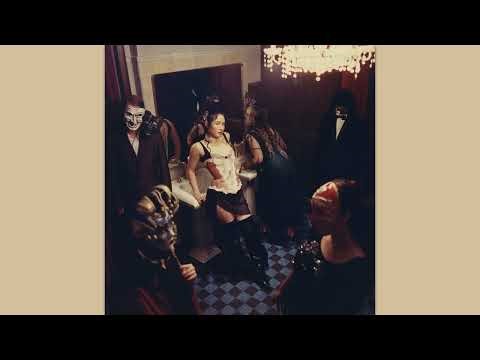Emei - Night at the Opera