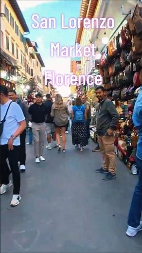 San Lorenzo market in Firenze.
