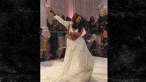Ray J and Princess Love -- Wedding First Dance Song ... Brandy KILLS IT!! (VIDEO)