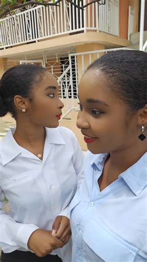 Engaging Twin TikTok Videos Featuring Unique Dances