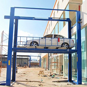 [Hot Item] Homemade 4 Post Car Lift Car Lift Garage Equipment