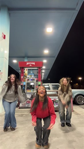 gastok⛽️⛽️ #gasstationlife #fyp #dance #college #viral | dances