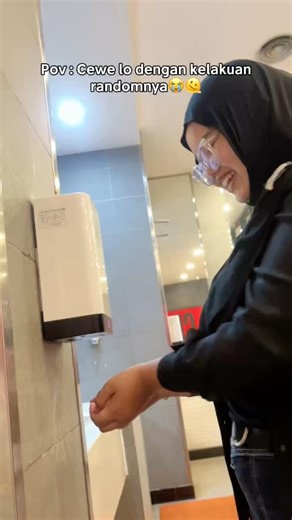 Ada aja tingkahnya deh punya cewe😭 #fyp #couple #couplecomedy #pov #relationship #shorts #povcomedy