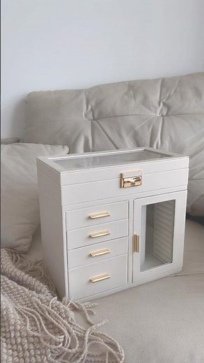 Watch How I Organize All My Jewelry in Just Minutes!