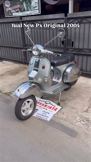 Jual Vespa - Storing motor on Instagram: "❌BOOKED TER DP❌ Vespa New PX 2004 original Bukan repro atau replika Surat lengkap Bpkb Stnk asli Akur Nomor rangka body & mesin Plat B ( Jakarta ) Pajak 2024 - Plat panjang 2028 Original paint Tepong,spakbor,bagasi di chrome Stiker dealer lengkap Bodyset ori center tidak ada kropos Lantai original belum gantian Headlamp triom original Stoplamp elmec piaggio original Jok Spam Soft piaggio Sein triom original Speedometer original fungsi Cakram grimeca orig