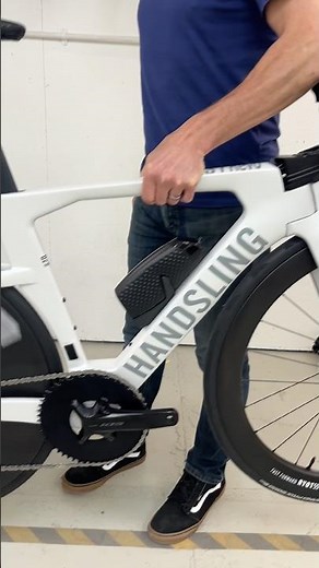 A noise that says race me. Handsling TSTRevo TT/Tri bike with FFWD disc wheel. #cycling #triathlon