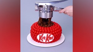 ASMR Cake: Sweet Whispers That Hypnotize the Ears