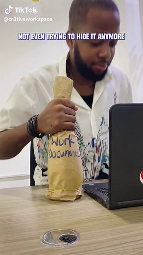 Fun at Work: Creative Office Vibes for Thursdays