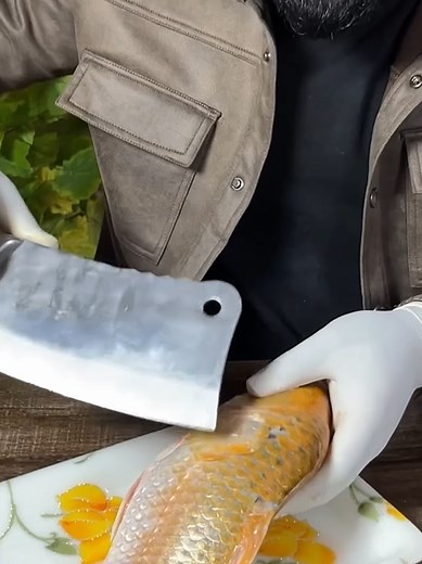Easy Fish Scale Removal Hack Using Oil