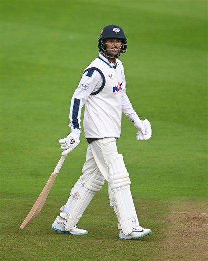 318K views · 6.5K reactions | Mayank Agarwal - that is sensational Enjoy every boundary from his 175 from just 195 balls for Yorkshire against Durham | Rothesay County Championship | Facebook