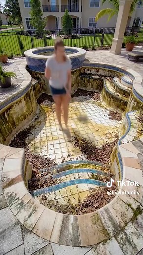 Satisfying Pool Cleaning ASMR Videos