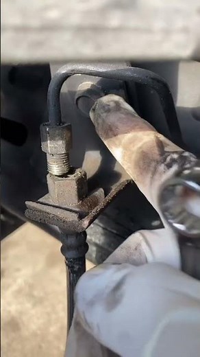 How to replace a front brake hose